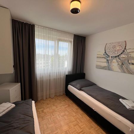 Ferienwohnung Ueber Den Daechern Von Брегенц Екстериор снимка