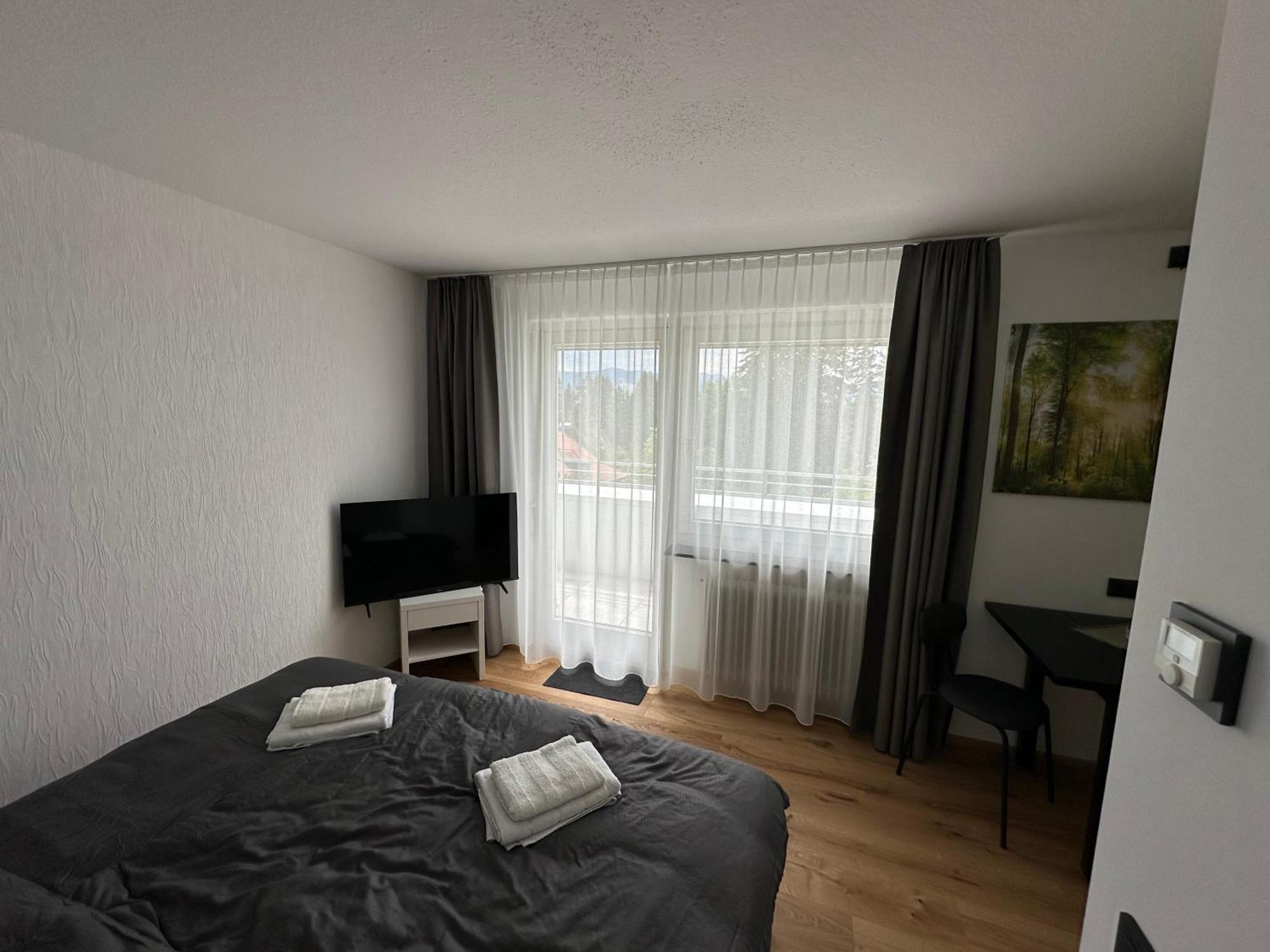 Ferienwohnung Ueber Den Daechern Von Брегенц Екстериор снимка