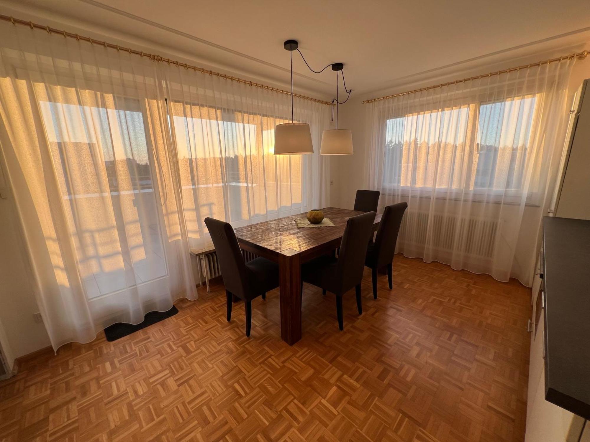 Ferienwohnung Ueber Den Daechern Von Брегенц Екстериор снимка
