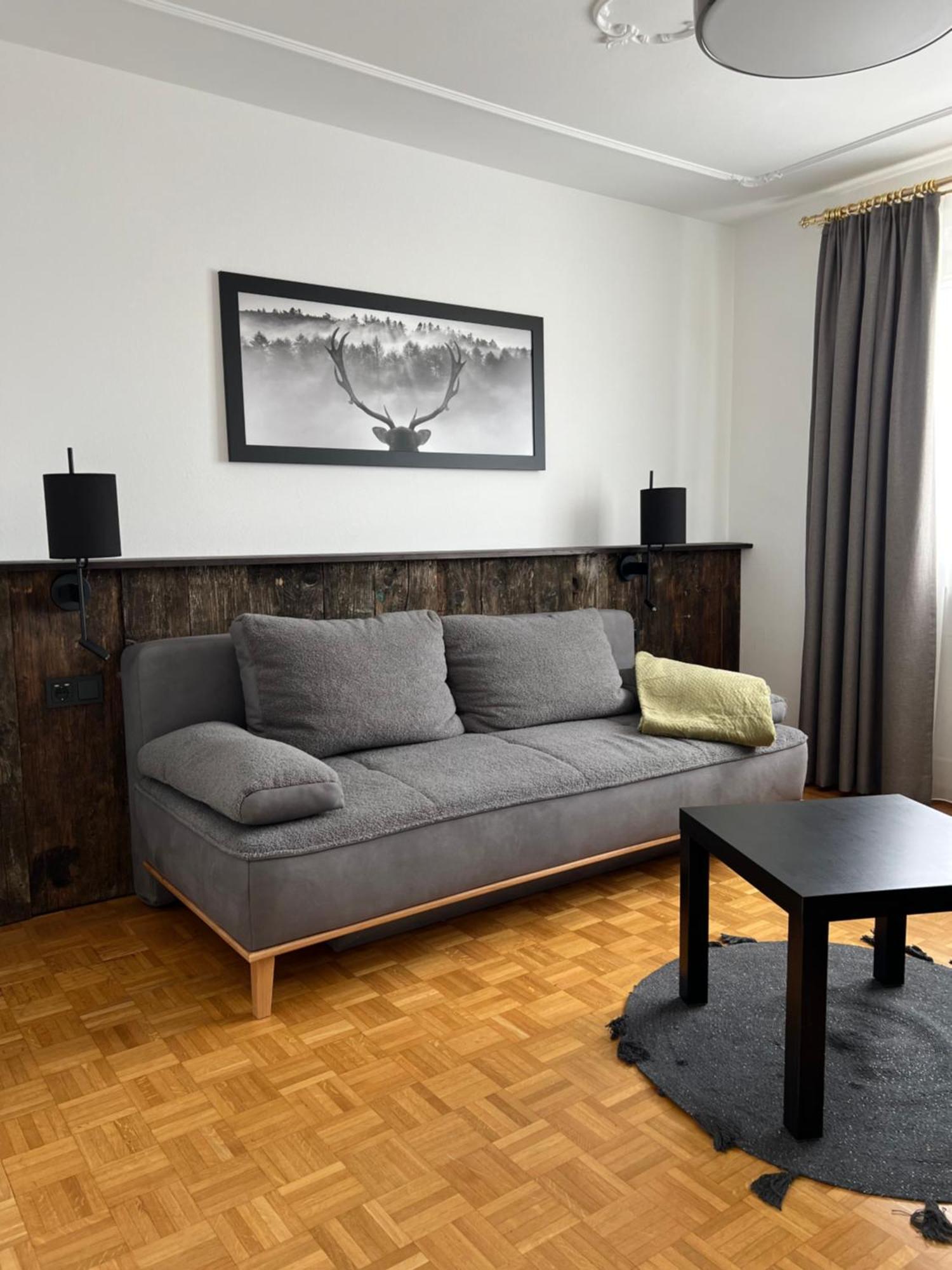 Ferienwohnung Ueber Den Daechern Von Брегенц Екстериор снимка